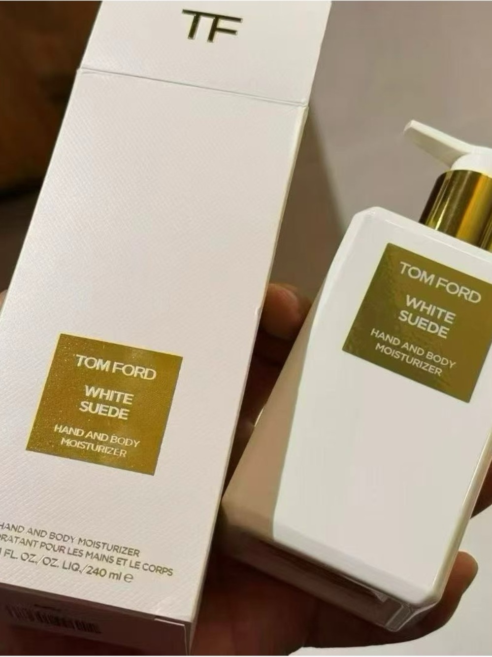 Hand and Body Moisturizer - Tom Ford White Suede 240ml
